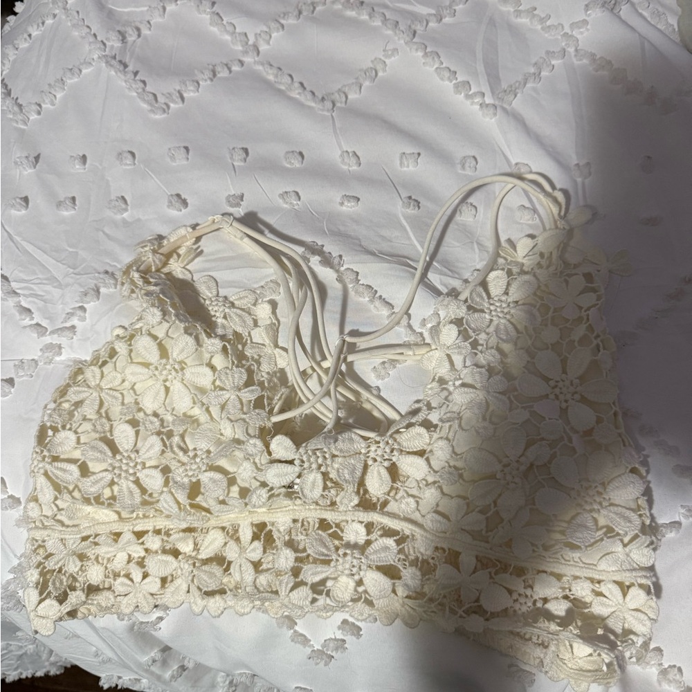 Floral Lace Bralette in Cream